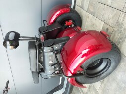 Elektrická tříkolka Chopper 2000 W, červená, lithiová baterie 2 × 20 Ah + tašky