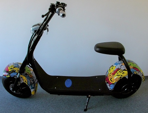 Elektrická koloběžka FLASH RIDER Chopper/Harley 1000 W komiks, lithiová baterie 12 Ah