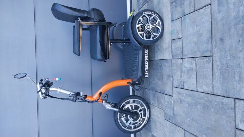 Elektrická tříkolka FLASH RIDER CY5 pro seniory 800 W, otočné křeslo, lithiová baterie 20 Ah