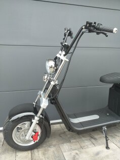 Elektrická koloběžka Chopper 2000 W, černá, lithiová baterie 1 × 20 Ah