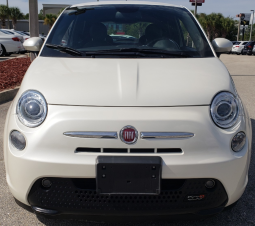 Elektrický automobil - Elektromobil - Fiat 500e, bílý, kůže, 22 kWh, 83 kW