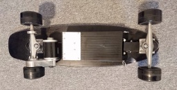 Elektrický longboard FLASH RIDER 150 W, baterie olověná 5 Ah, černobílý pro děti