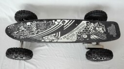 Elektrický longboard FLASH RIDER 1600 W DUAL, baterie olověná 14 Ah, LED světla