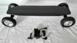 Elektrický longboard FLASH RIDER 2000 W DUAL, integrované motory, baterie lithiová 11 Ah