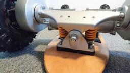 Elektrický longboard FLASH RIDER 2600 W 4×4 s terénními koly