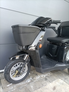 Elektrická tříkolka pro seniory FLASH RIDER CY11 1000 W černá, lithiová baterie 60 V 20 Ah