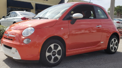 Elektrický automobil - Elektromobil - Fiat 500e, červený, kůže, 22 kWh, 83 kW
